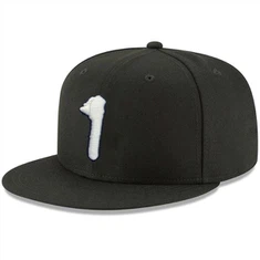 topi dipasang logo bersulam