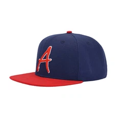 Snapback Cap dalam Kedai